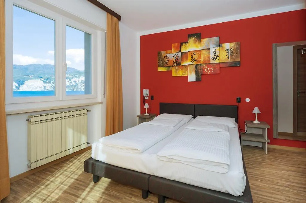 Hotel Garni Ischia Malcesine 3*,